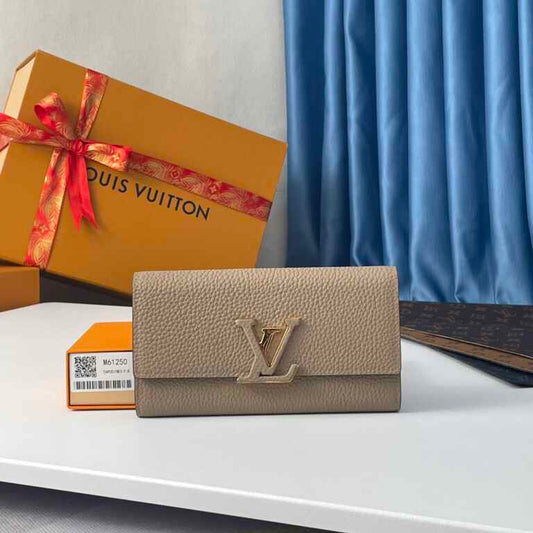 Louis Vuitton Capucines Wallet