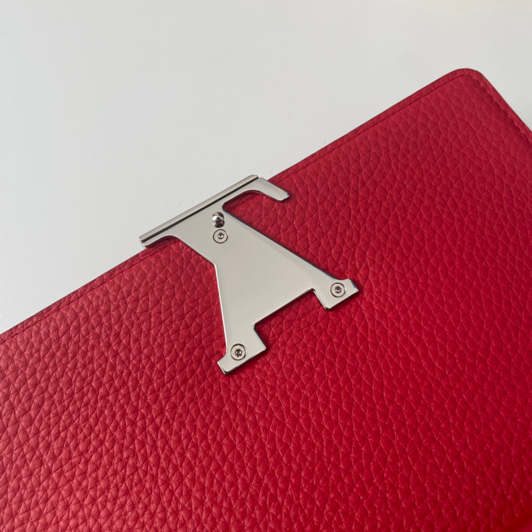 Louis Vuitton Capucines Wallet