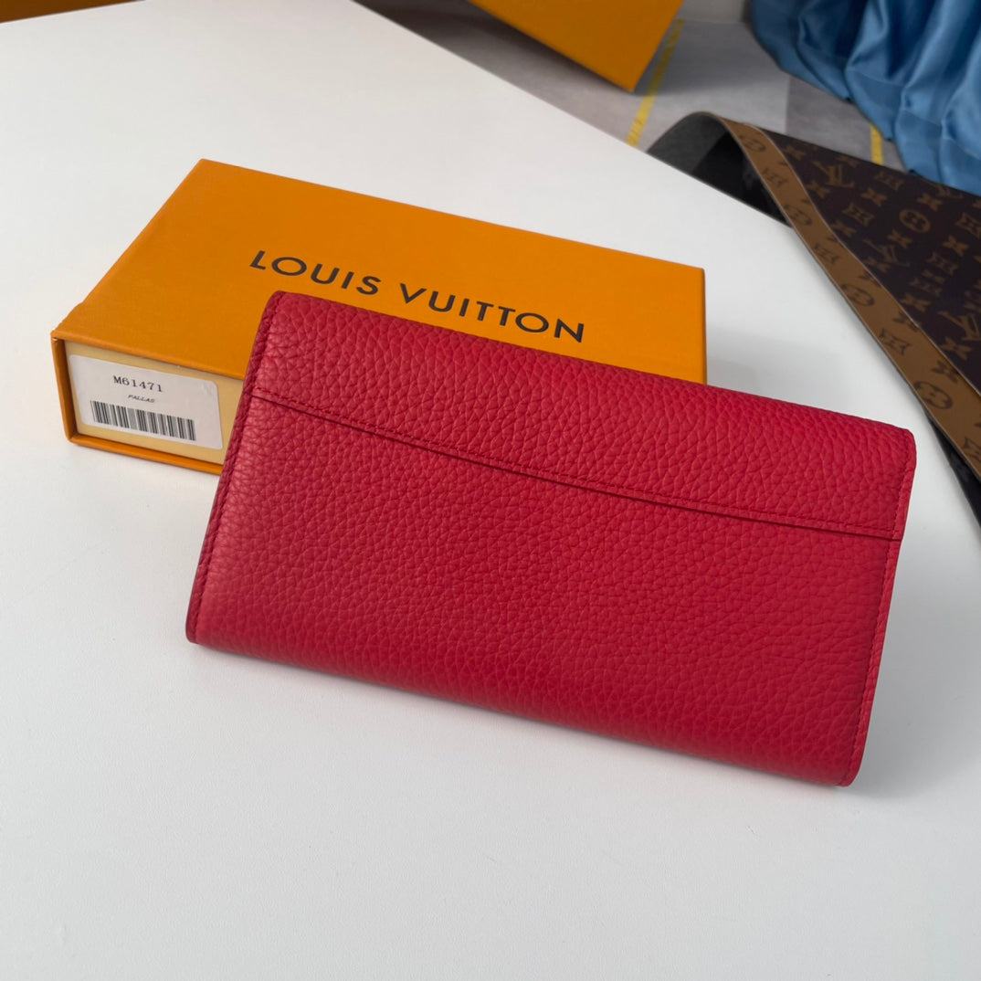 Louis Vuitton Capucines Wallet