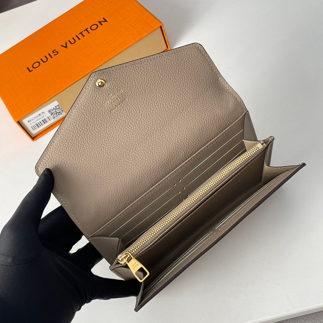 Louis Vuitton Sarah Wallet