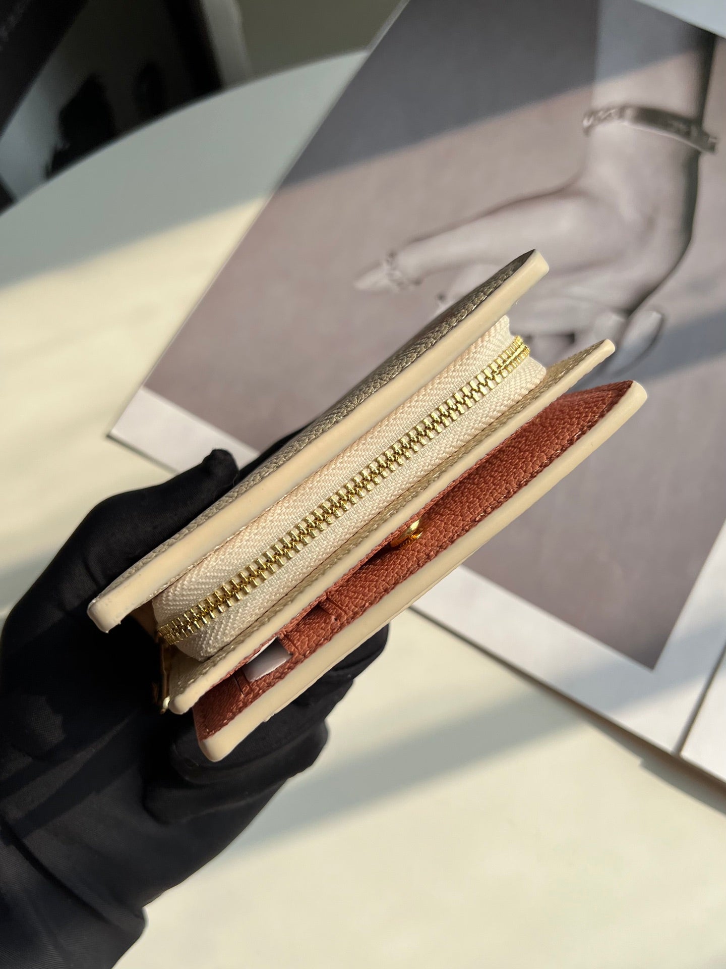Louis Vuitton Cléa Wallet