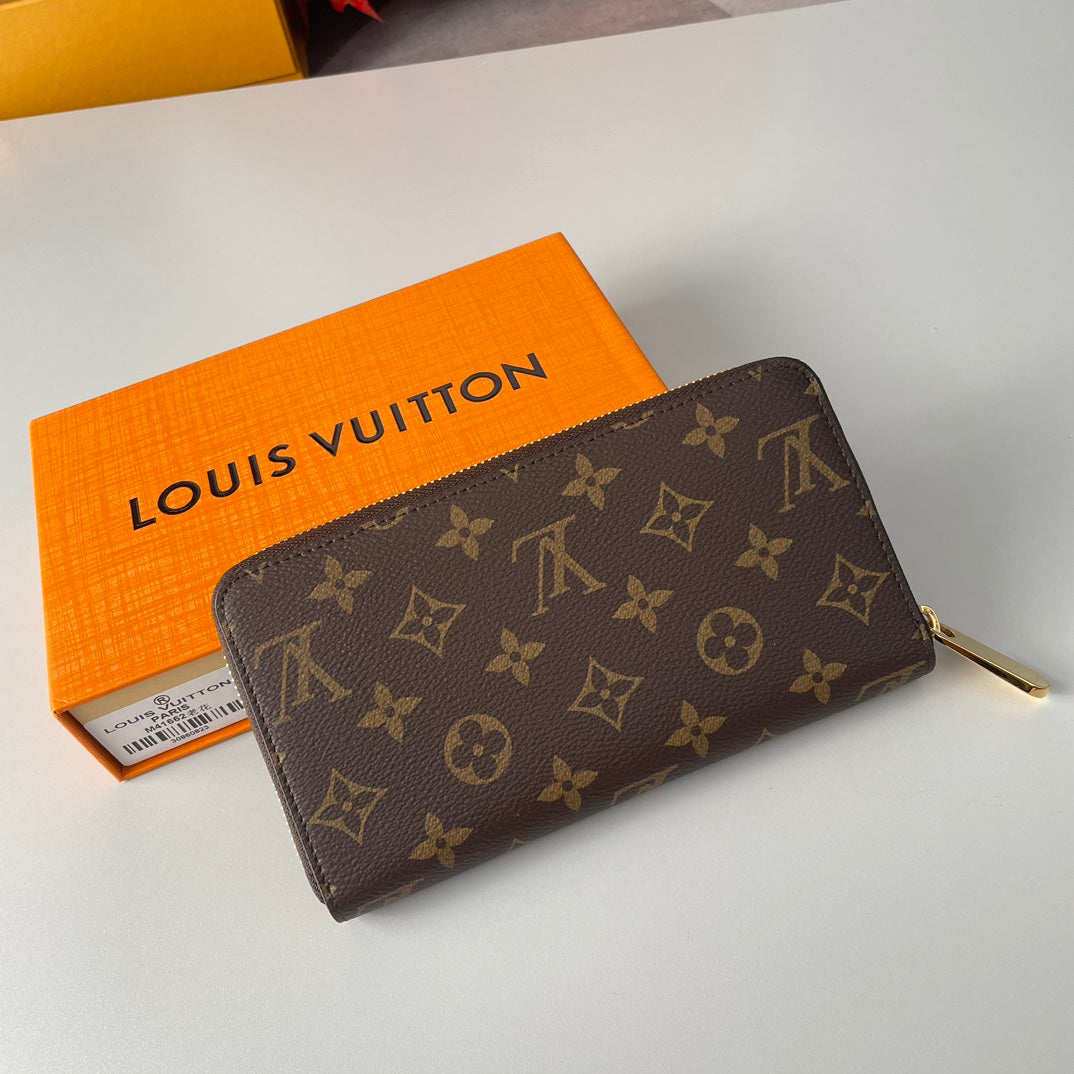 Louis Vuitton Zippy Wallet