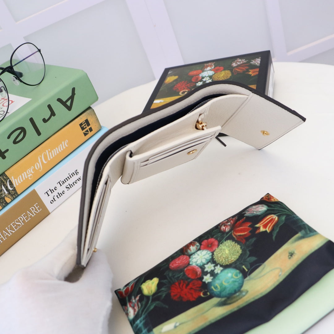 Gucci GG Supreme Tri-Fold Wallet