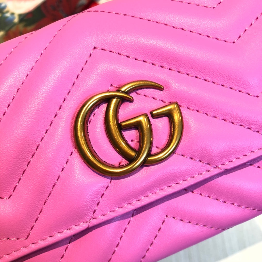 Gucci GG Marmont Continental Wallet
