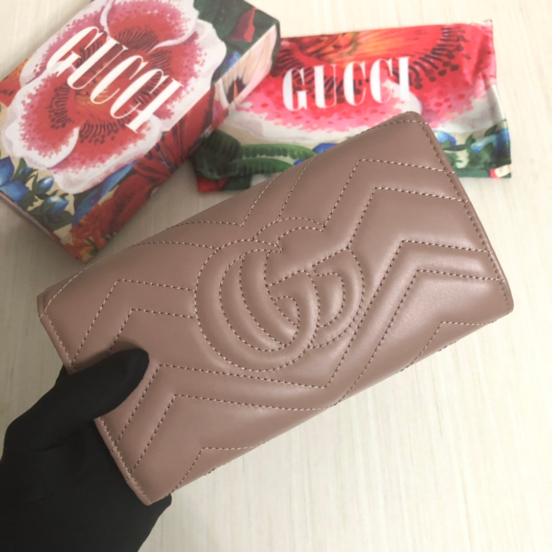 Gucci GG Marmont Continental Wallet