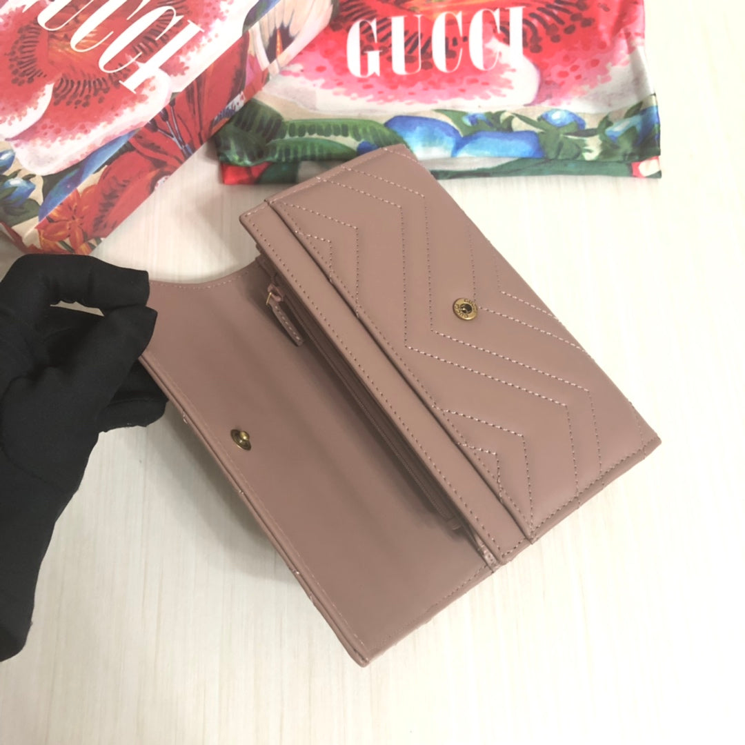 Gucci GG Marmont Continental Wallet