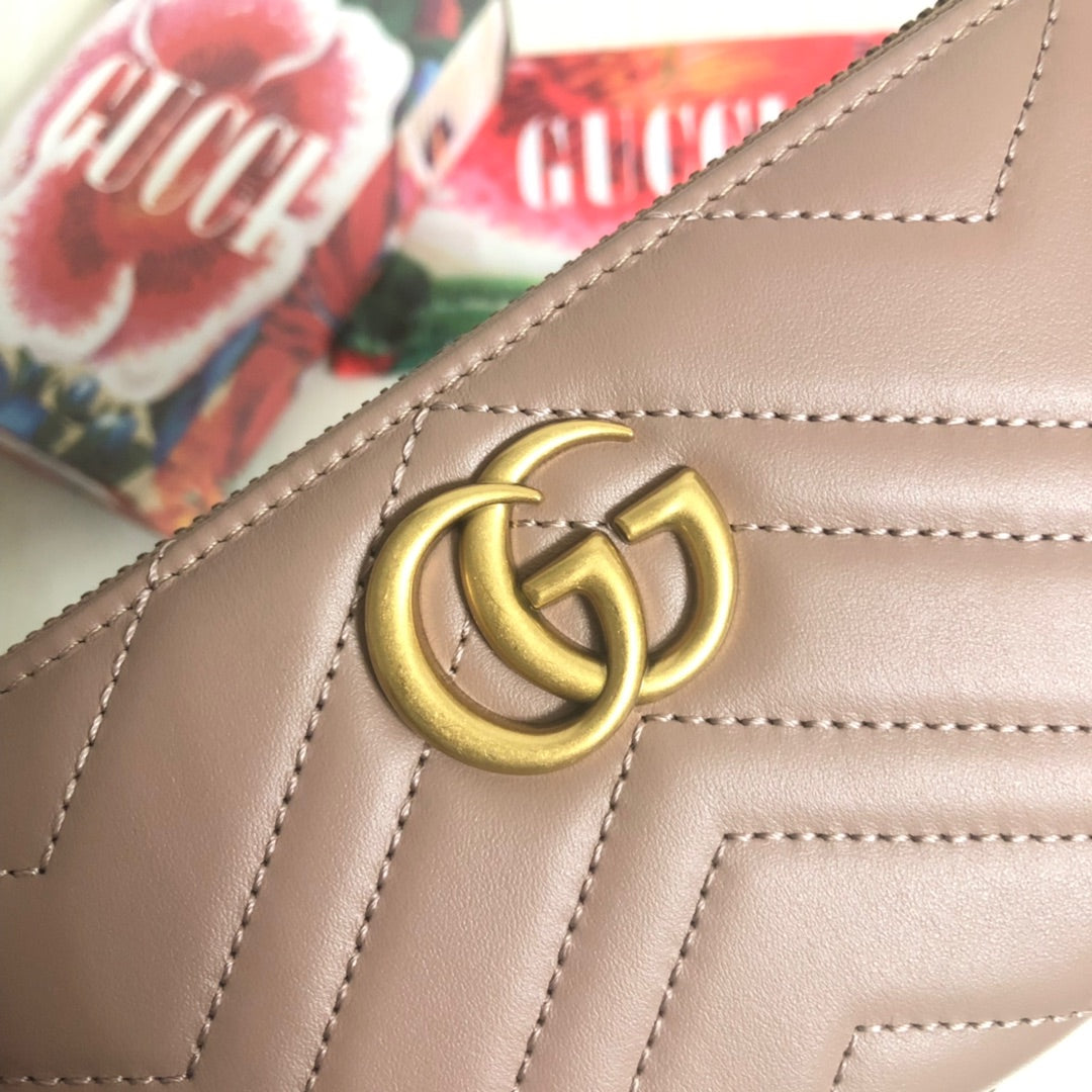 Gucci GG Marmont Continental Wallet