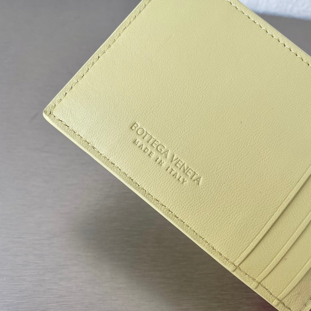BV Cassette Credit Card Case