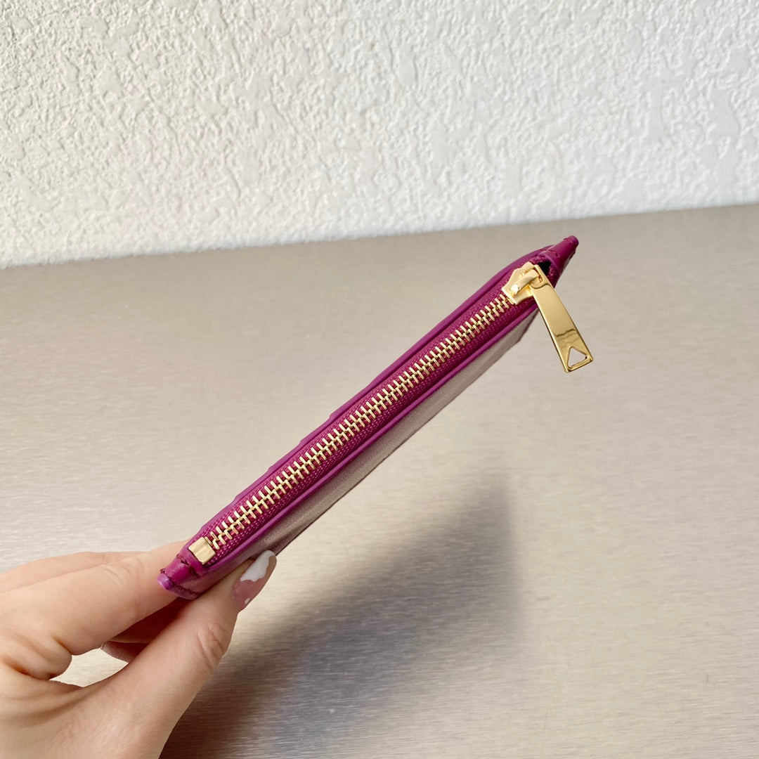 BV Zipped Card Case