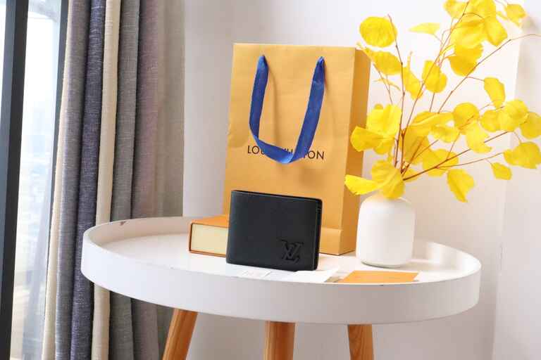 LV Multiple Wallet