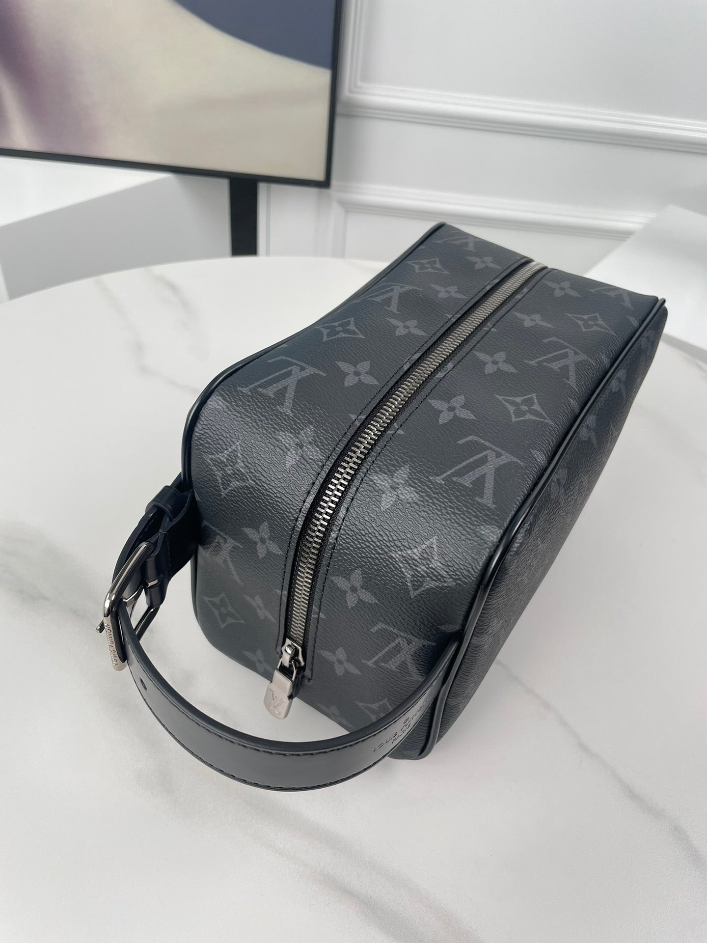 LV Locker Dopp Kit