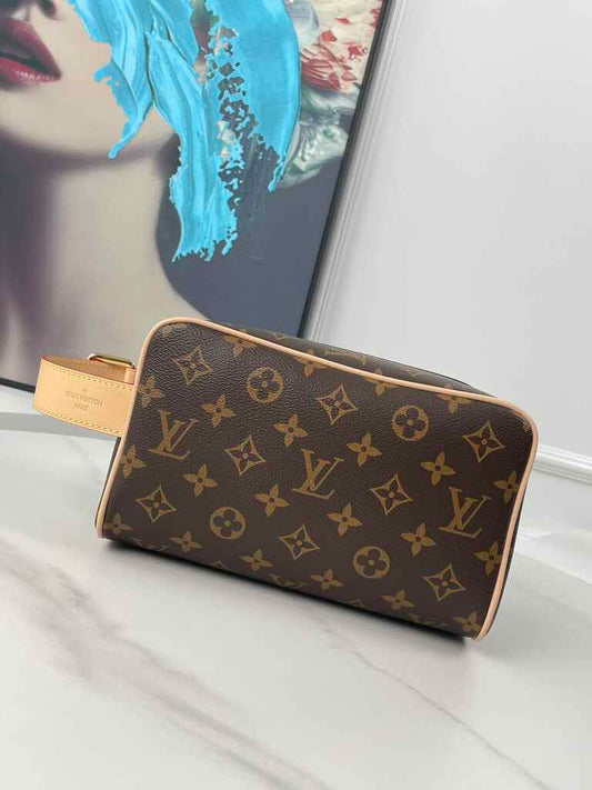 LV Locker Dopp Kit