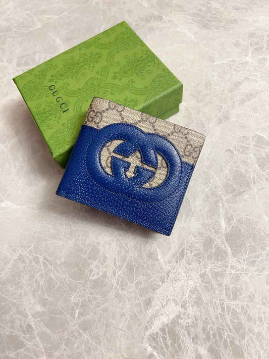Gucci Wallet With Cut-Out Interlocking G