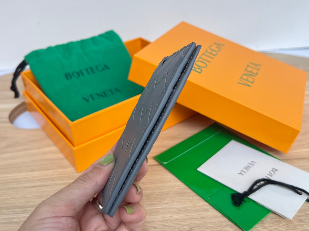 BV Flap Card Case