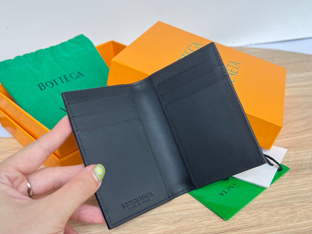 BV Flap Card Case