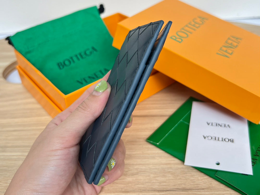 BV Flap Card Case
