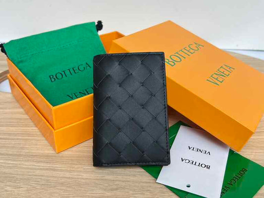 BV Flap Card Case