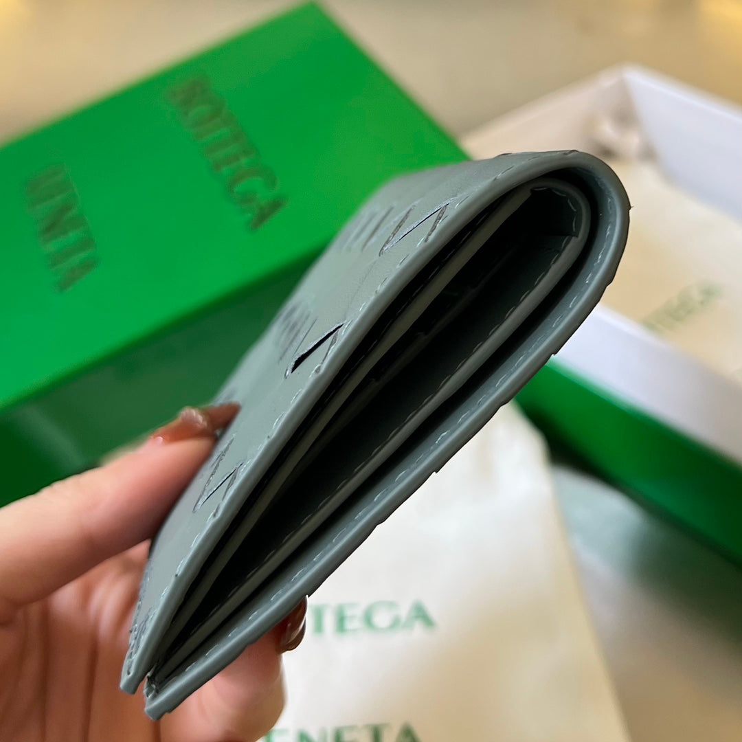 BV Intrecciato Flap Wallet