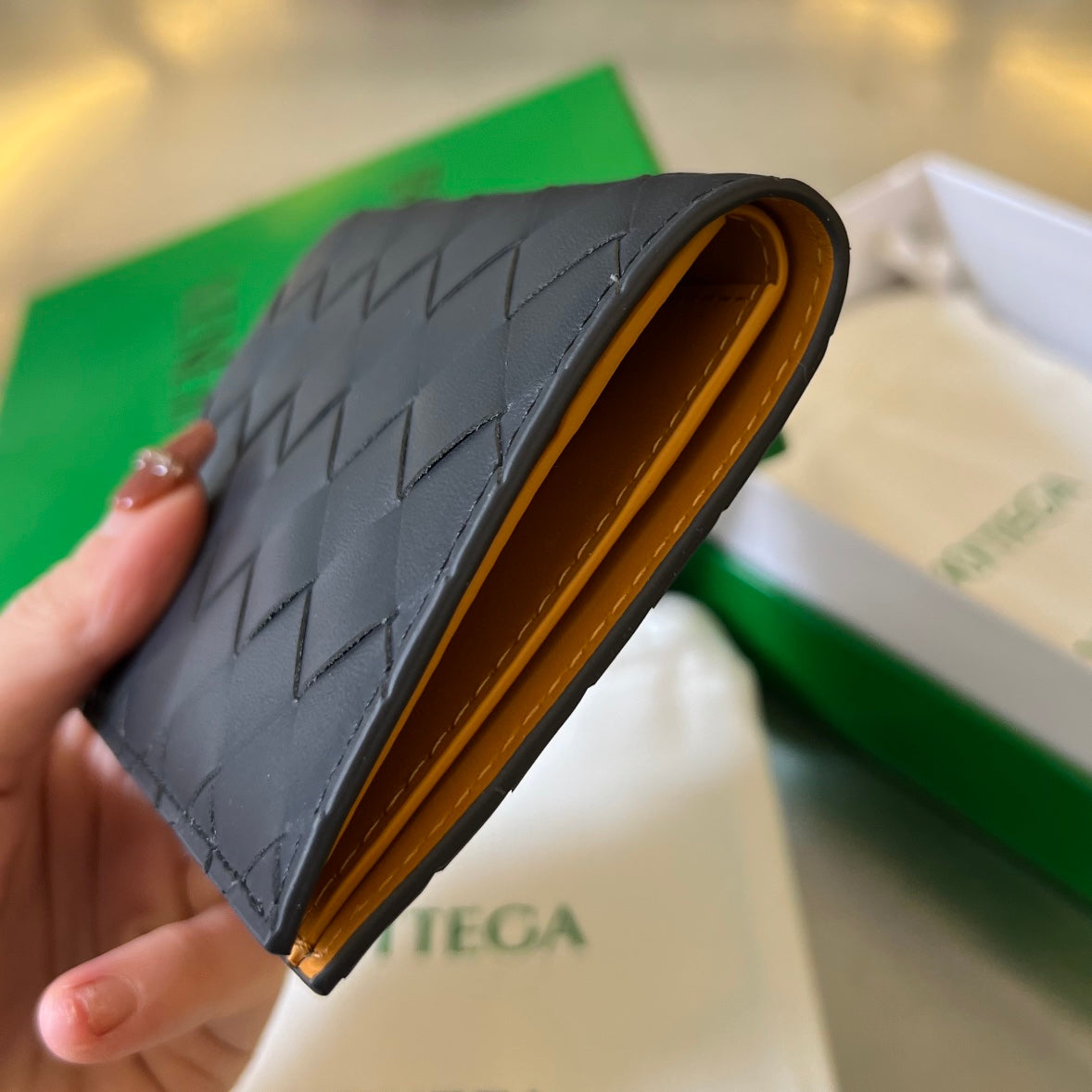 BV Intrecciato Flap Wallet