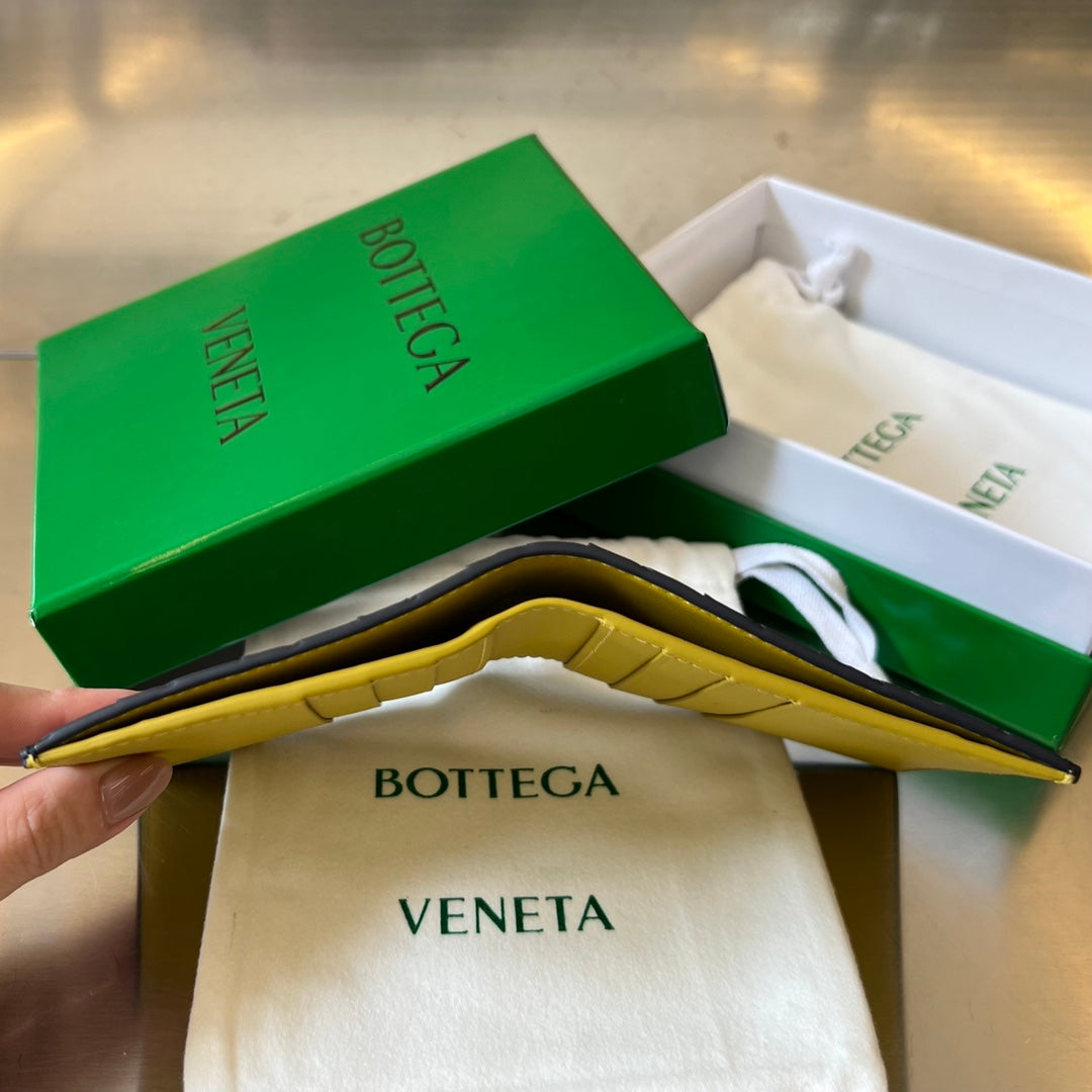 BV Intrecciato Flap Wallet
