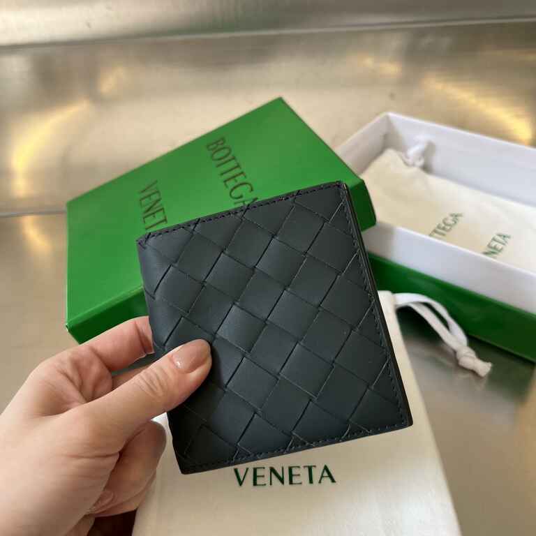 BV Intrecciato Flap Wallet
