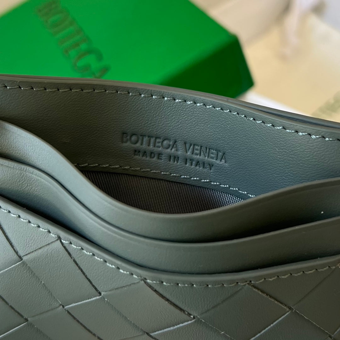 BV Intrecciato Credit Card Case