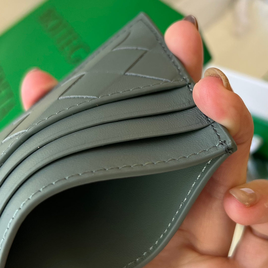 BV Intrecciato Credit Card Case