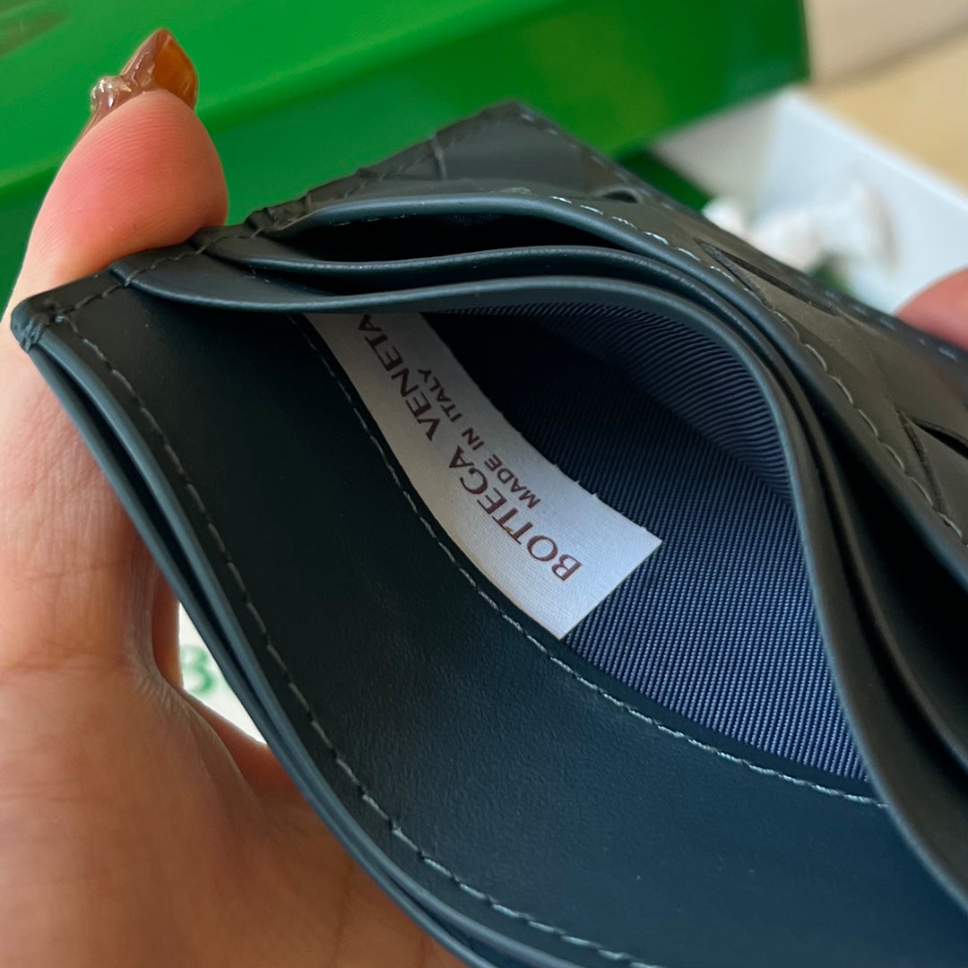 BV Intrecciato Credit Card Case