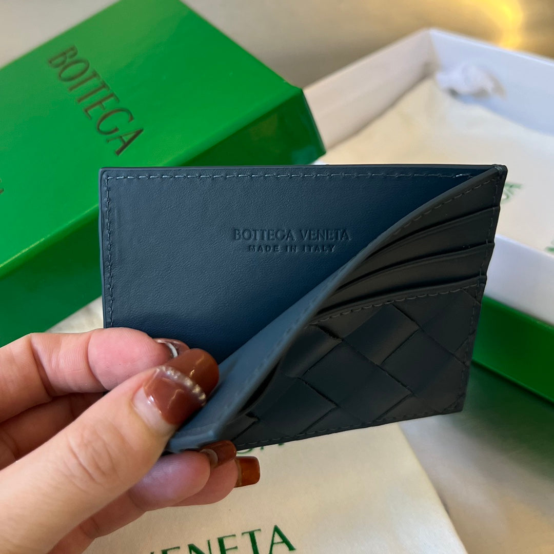 BV Intrecciato Credit Card Case