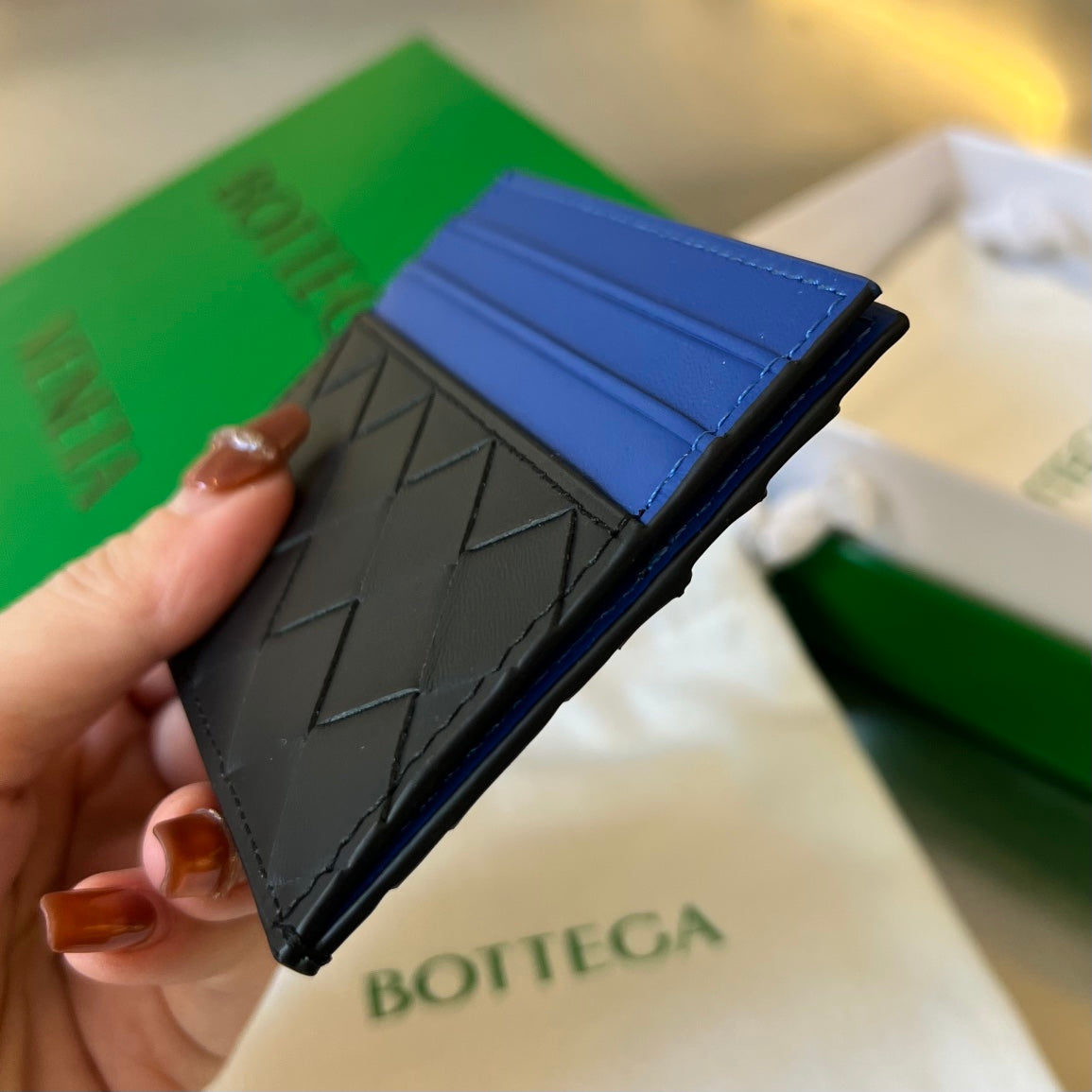 BV Intrecciato Credit Card Case