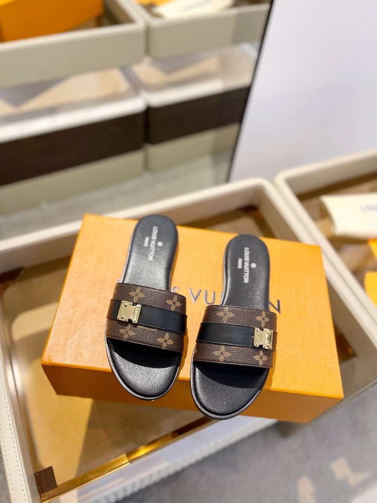 Louis Vuitton Sandals