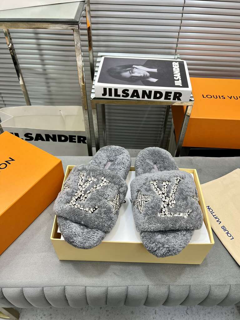 Louis Vuitton Sandals