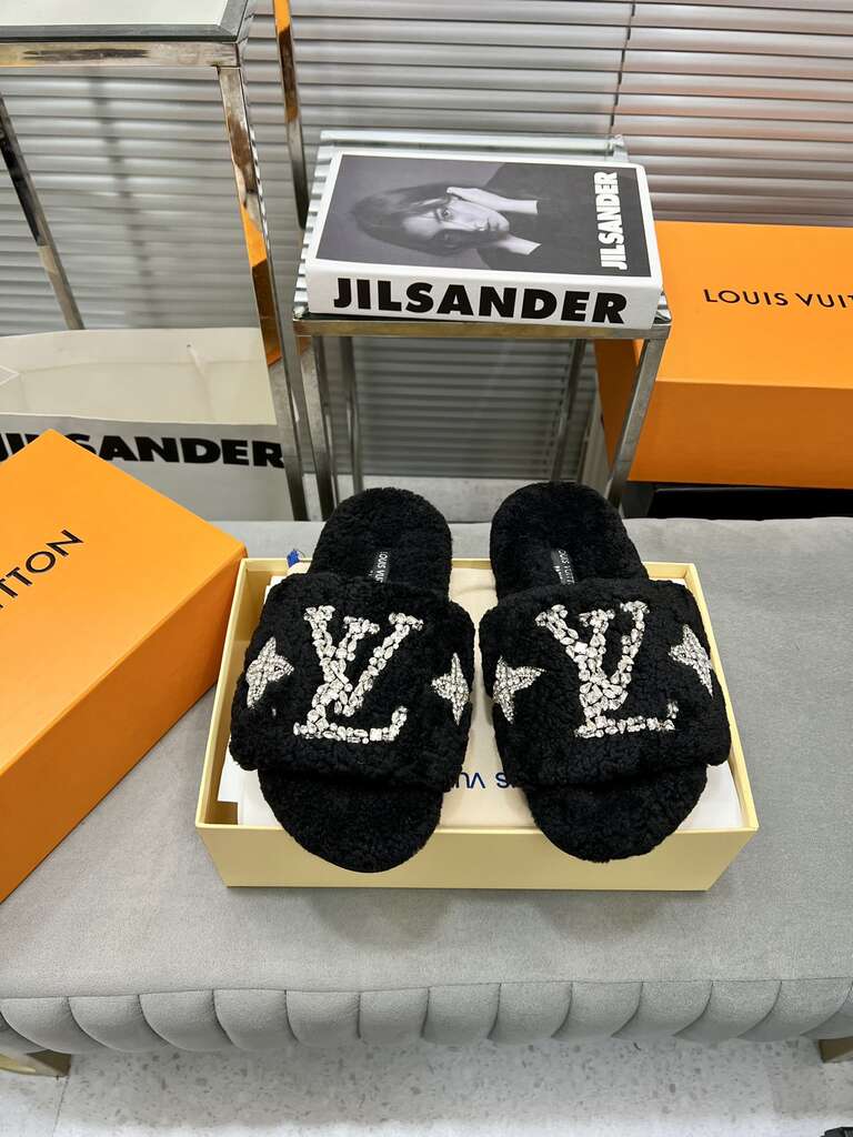 Louis Vuitton Sandals