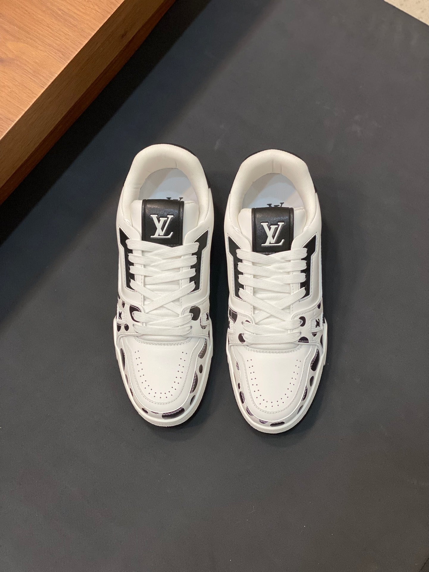 Louis Vuitton Trainer Sneakers