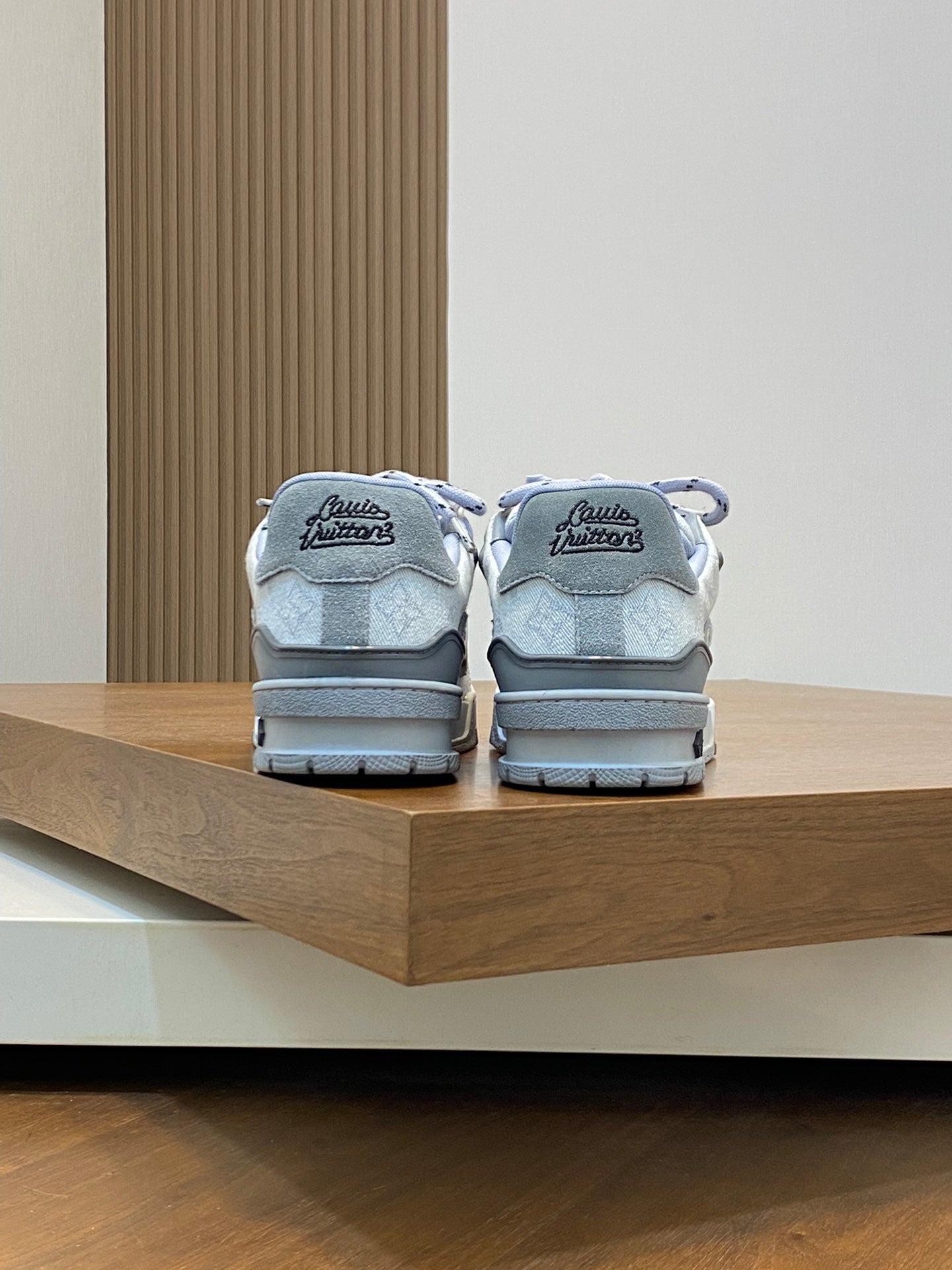 Louis Vuitton Trainer Maxi