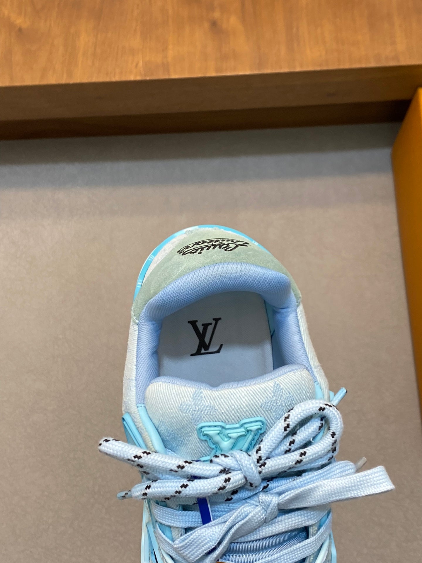 Louis Vuitton Trainer Maxi