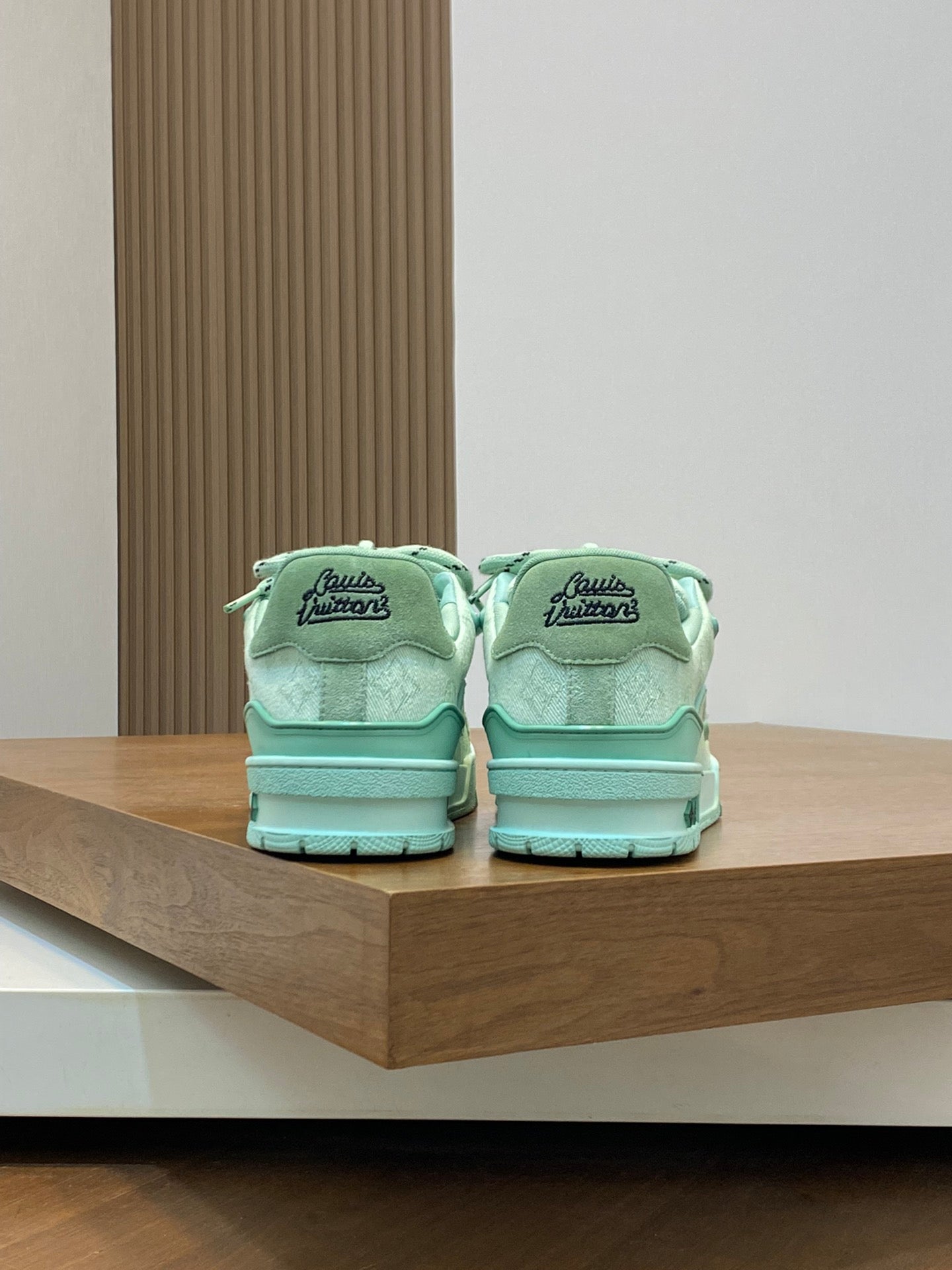 Louis Vuitton Trainer Maxi