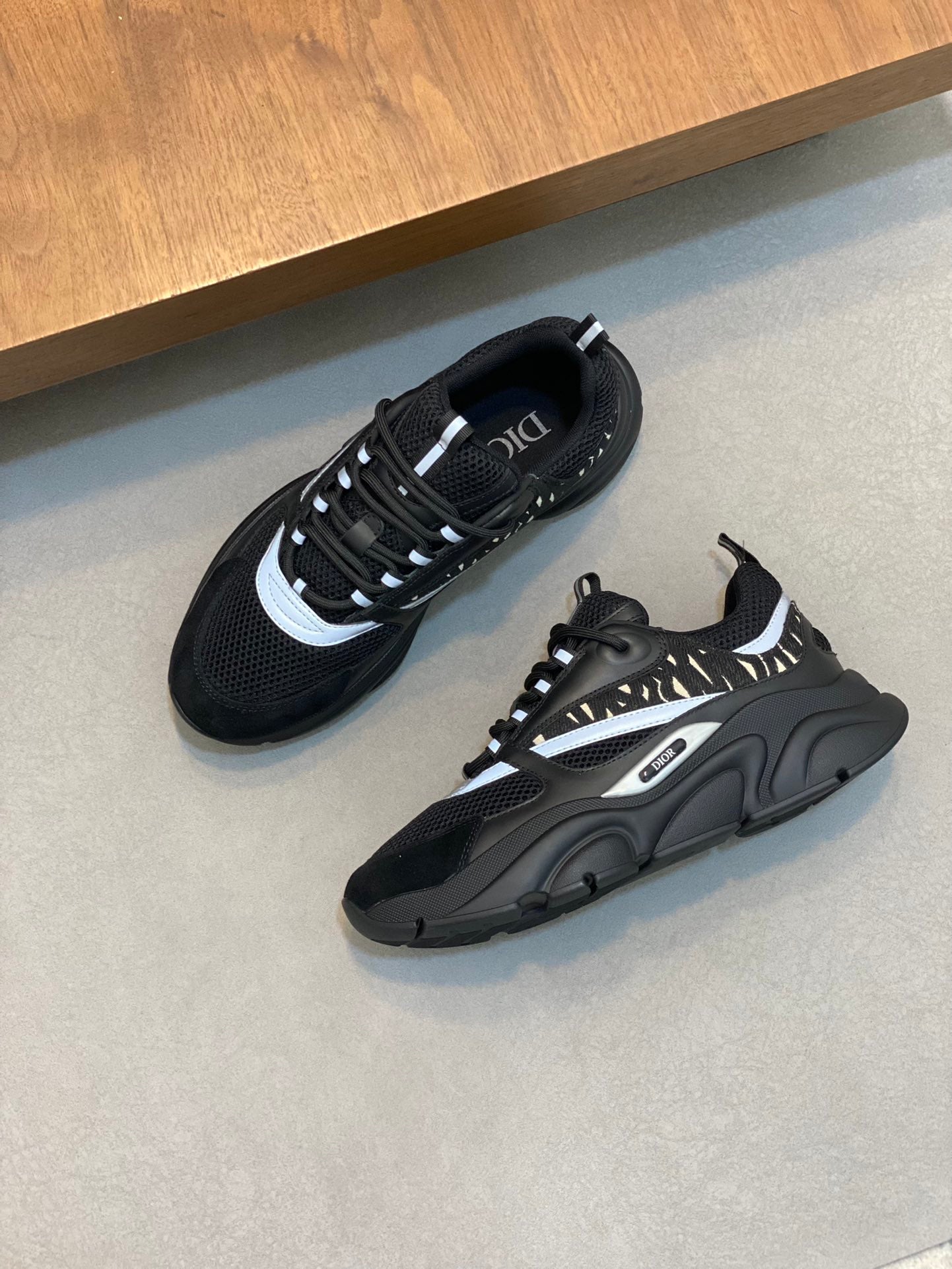 Dior B22 Sneakers