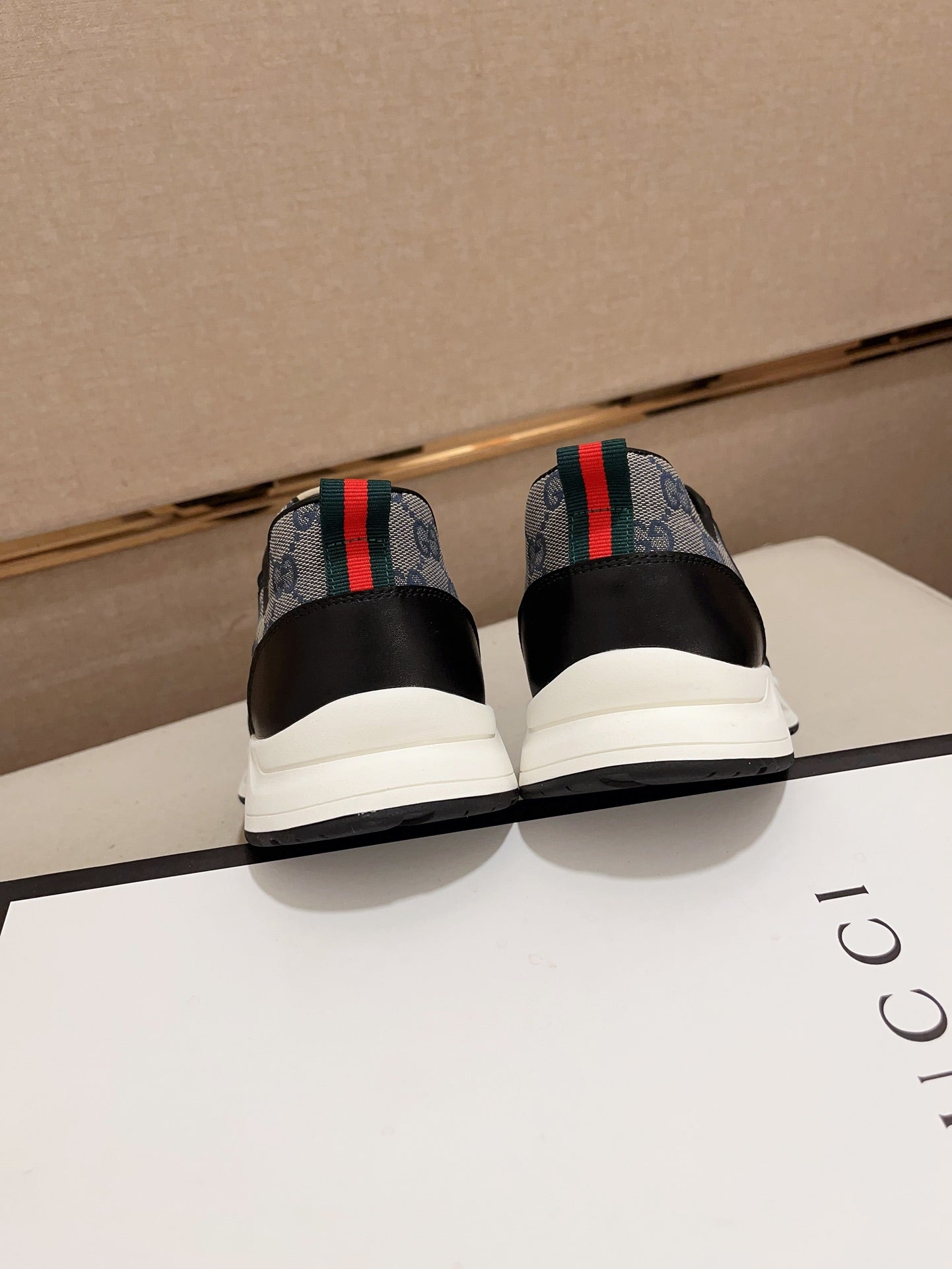 Gucci Sneakers