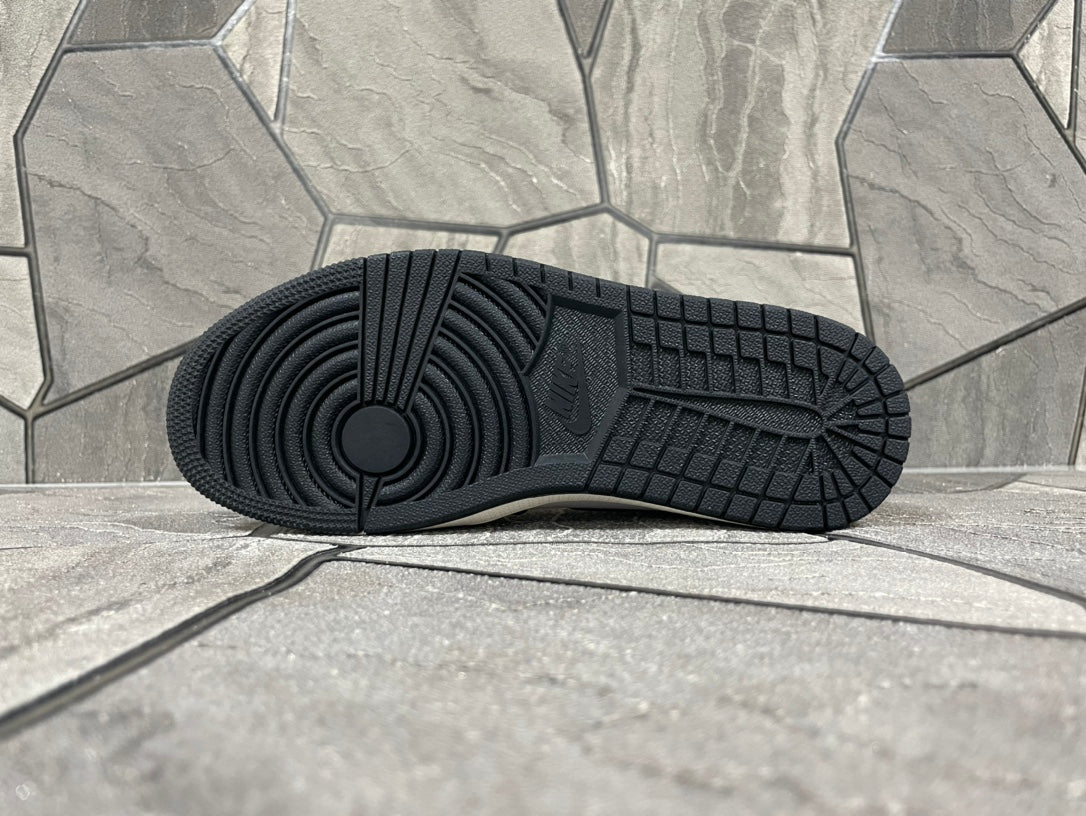 Nike Air Jordan 1 High AJ1