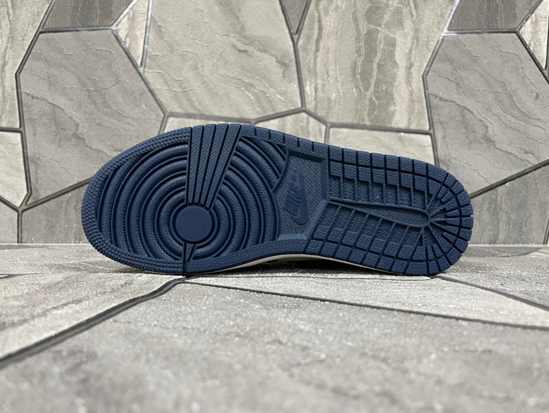 Nike Air Jordan 1 High AJ1