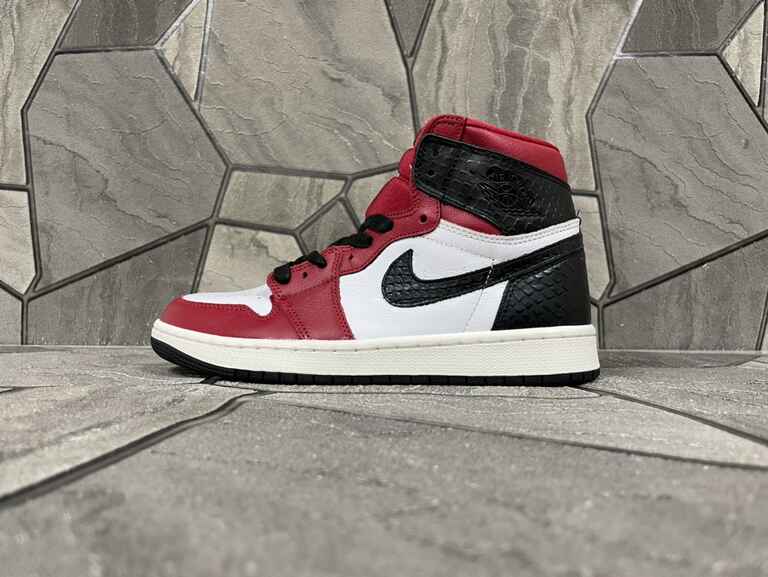 Nike Air Jordan 1 High AJ1