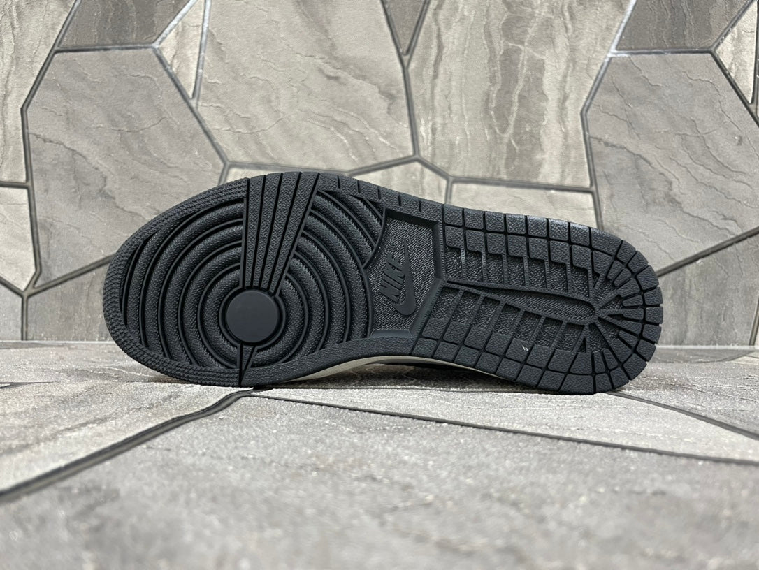 Nike Air Jordan 1 High AJ1