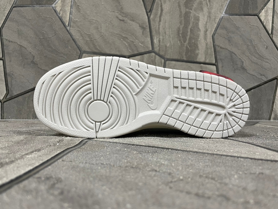 Off-White x Futura x SB Dunk