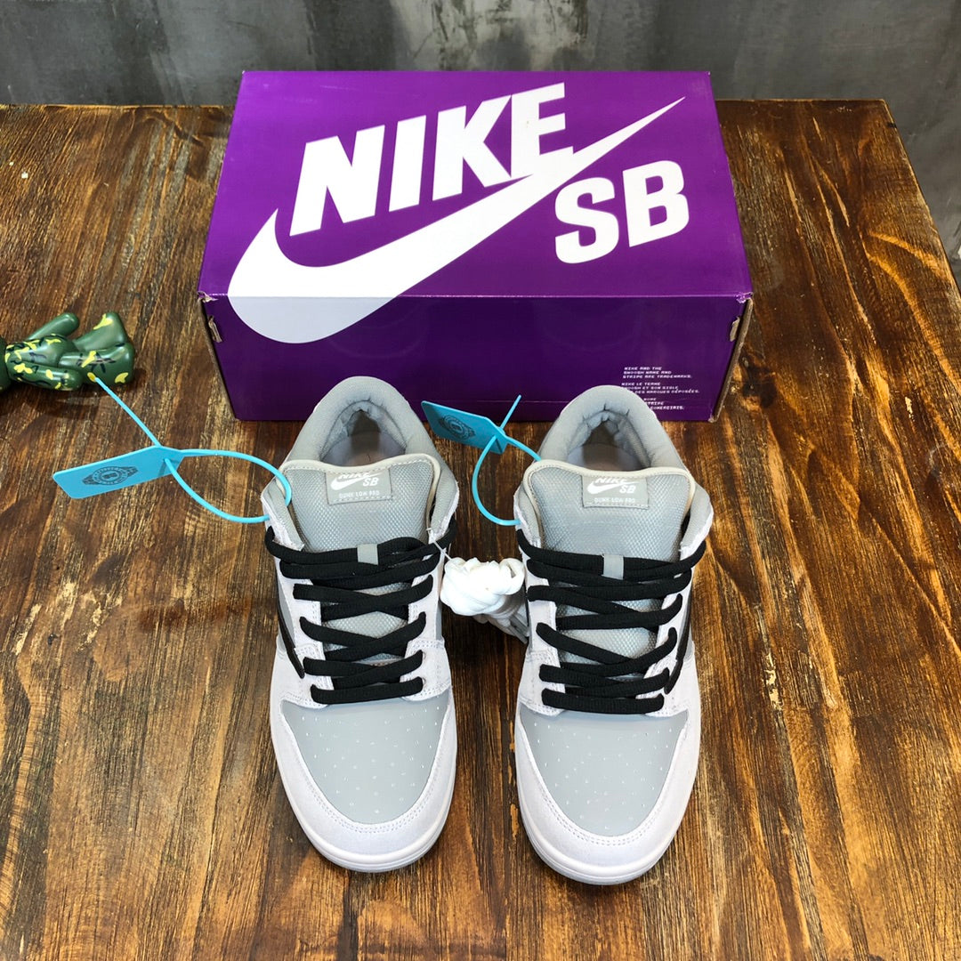 Nike SB Dunk Low PlayStation XTravis Scott X