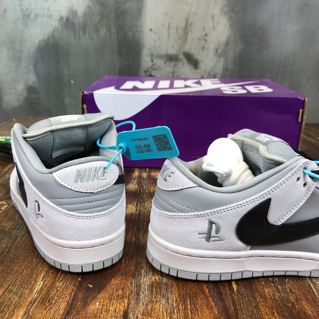 Nike SB Dunk Low PlayStation XTravis Scott X