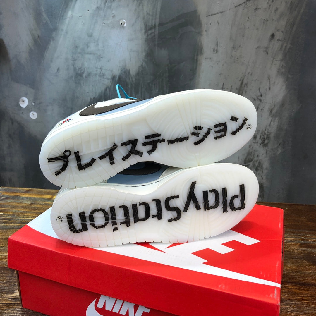 Nike SB Dunk Low PlayStation XTravis Scott X