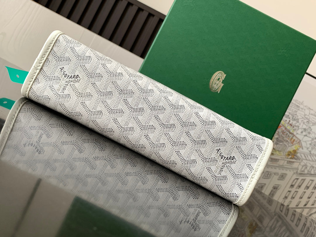 Goyard bag
