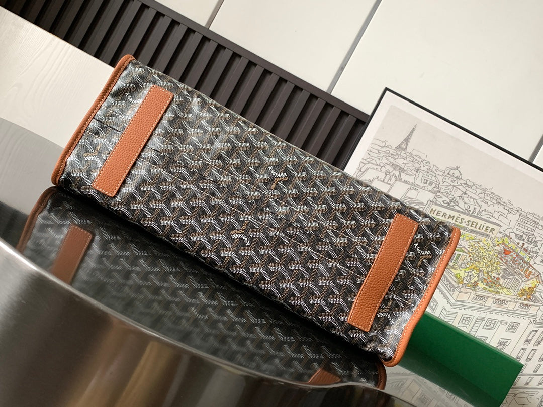 Goyard bag
