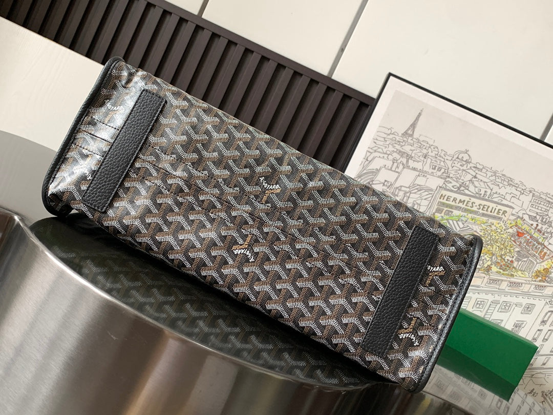 Goyard bag